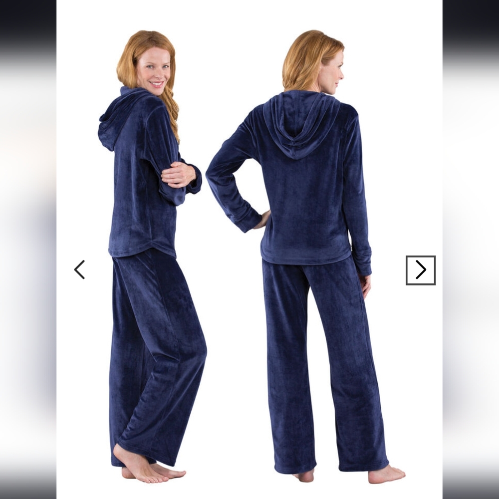 Hooded velvet pajama set